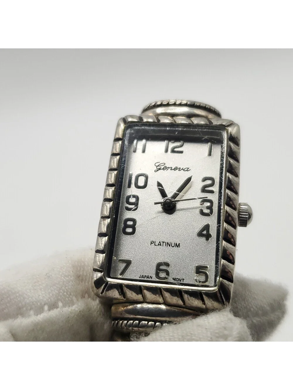 Geneva Platinum Silver Tone Quartz Toggle Band Womens Watch 19mm New Battery